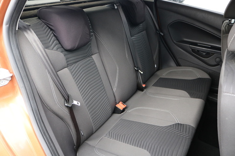 1.0T EcoBoost Titanium Hatchback 5dr Petrol Manual Euro 5 (s/s) (100 ps)