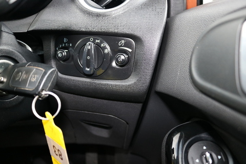 1.0T EcoBoost Titanium Hatchback 5dr Petrol Manual Euro 5 (s/s) (100 ps)