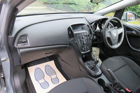 1.3 CDTi ecoFLEX ES Hatchback 5dr Diesel Manual Euro 5 (95 ps)