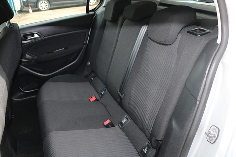 1.6 BlueHDi Access Hatchback 5dr Diesel Manual Euro 6 (s/s) (100 ps)