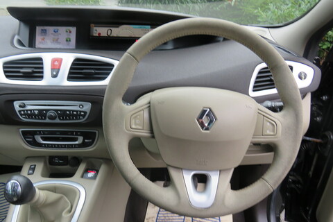 Privilege Tomtom Dci Mpv 1.5 Manual Diesel