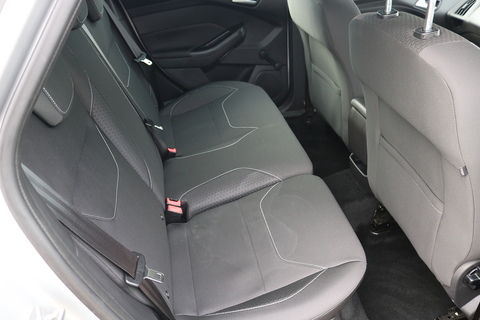 1.5 TDCi Zetec Hatchback 5dr Diesel Manual Euro 6 (s/s) (120 ps)