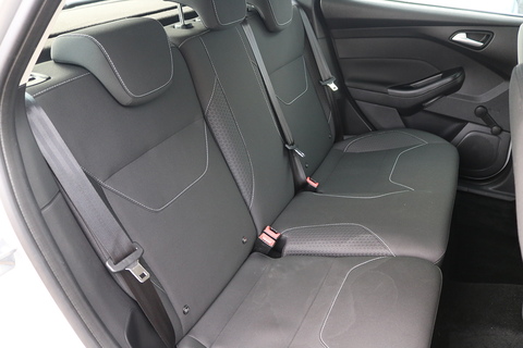 1.5 TDCi Zetec Hatchback 5dr Diesel Manual Euro 6 (s/s) (120 ps)