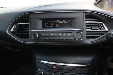 1.6 BlueHDi Access Hatchback 5dr Diesel Manual Euro 6 (s/s) (120 ps)