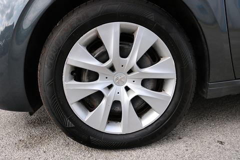 1.6 BlueHDi Access (a/c) Hatchback 5dr Diesel Manual Euro 6 (75 ps)