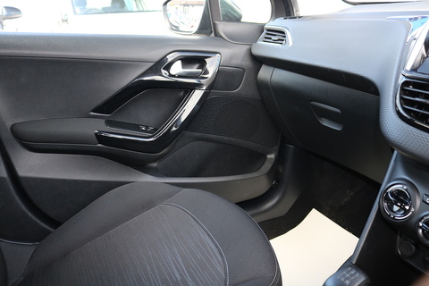 1.6 BlueHDi Access (a/c) Hatchback 5dr Diesel Manual Euro 6 (75 ps)