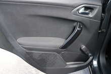 Peugeot 208 BlueHDi Access