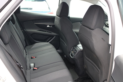 1.5 BlueHDi Active SUV 5dr Diesel Manual Euro 6 (s/s) (130 ps)