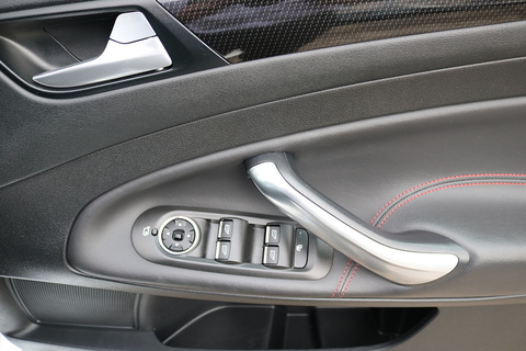 2.0 TDCi Titanium X Sport Hatchback 5dr Diesel Manual Euro 5 (163 ps)