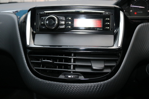 1.6 BlueHDi Access (a/c) Hatchback 5dr Diesel Manual Euro 6 (75 ps)