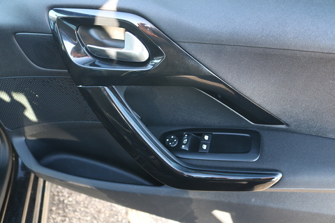 1.6 BlueHDi Access (a/c) Hatchback 5dr Diesel Manual Euro 6 (75 ps)