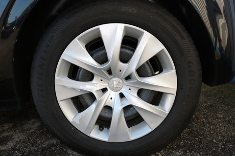 1.6 BlueHDi Access (a/c) Hatchback 5dr Diesel Manual Euro 6 (75 ps)