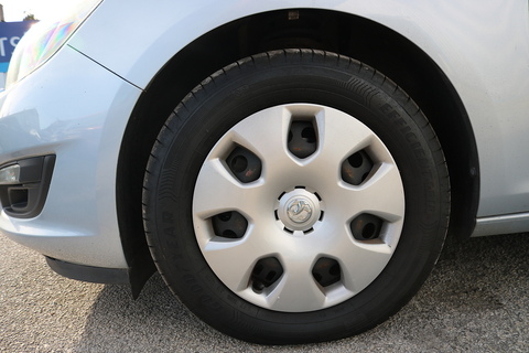 1.7 CDTi ecoFLEX ES Hatchback 5dr Diesel Manual Euro 5 (s/s) (110 ps)