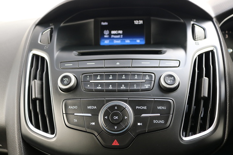 1.5 TDCi Style Hatchback 5dr Diesel Manual Euro 6 (s/s) (120 ps)