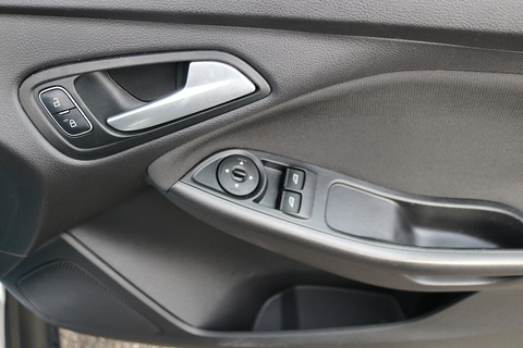 1.5 TDCi Style Hatchback 5dr Diesel Manual Euro 6 (s/s) (120 ps)