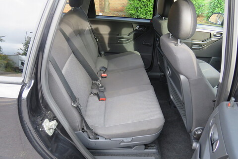 1.3 CDTi Active MPV 5dr Diesel Manual (135 g/km, 74 bhp)
