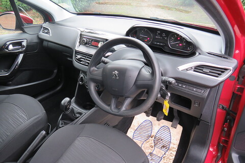 1.2 PureTech Access (a/c) Hatchback 5dr Petrol Manual Euro 6 (68 ps)