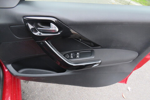 1.2 PureTech Access (a/c) Hatchback 5dr Petrol Manual Euro 6 (68 ps)