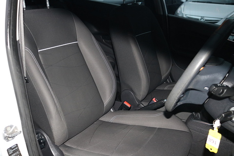 1.5 TDCi Style Hatchback 5dr Diesel Manual Euro 5 (75 ps)