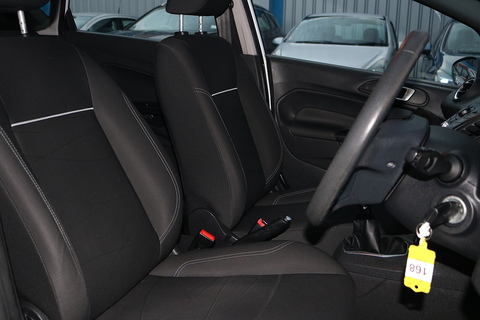 1.5 TDCi Style Hatchback 5dr Diesel Manual Euro 5 (75 ps)