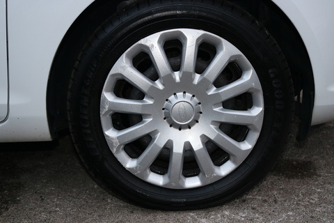 1.5 TDCi Style Hatchback 5dr Diesel Manual Euro 5 (75 ps)