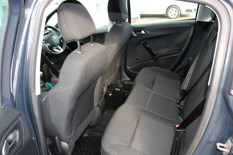 1.5 BlueHDi Active Hatchback 5dr Diesel Manual Euro 6 (s/s) (100 ps)