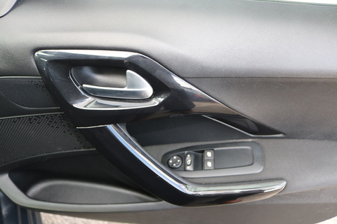 1.5 BlueHDi Active Hatchback 5dr Diesel Manual Euro 6 (s/s) (100 ps)