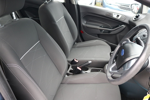 1.5 TDCi Style Hatchback 5dr Diesel Manual Euro 5 (75 ps)