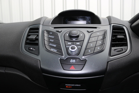 1.5 TDCi Style Hatchback 5dr Diesel Manual Euro 5 (75 ps)