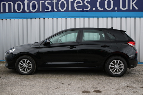 1.6 CRDi Blue Drive SE Hatchback 5dr Diesel Manual Euro 6 (s/s) (110 ps)