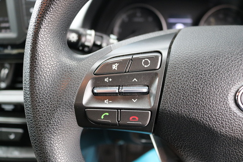 1.6 CRDi Blue Drive SE Hatchback 5dr Diesel Manual Euro 6 (s/s) (110 ps)