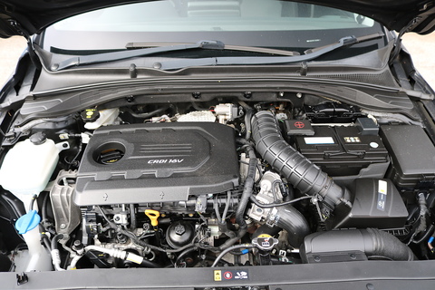 1.6 CRDi Blue Drive SE Hatchback 5dr Diesel Manual Euro 6 (s/s) (110 ps)