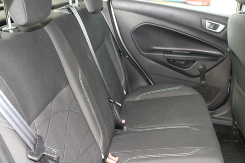 1.5 TDCi Style Hatchback 5dr Diesel Manual Euro 5 (75 ps)