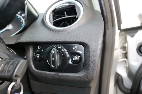 1.5 TDCi Style Hatchback 5dr Diesel Manual Euro 5 (75 ps)