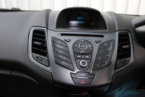 1.5 TDCi Style Hatchback 5dr Diesel Manual Euro 5 (75 ps)