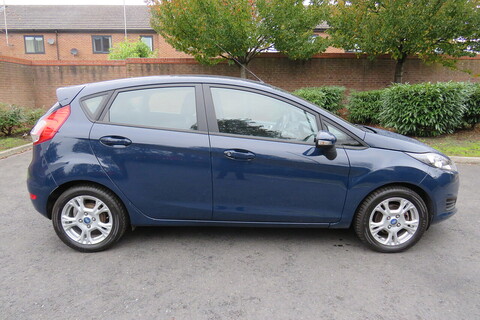 1.5 TDCi Style Hatchback 5dr Diesel Manual Euro 5 (75 ps)