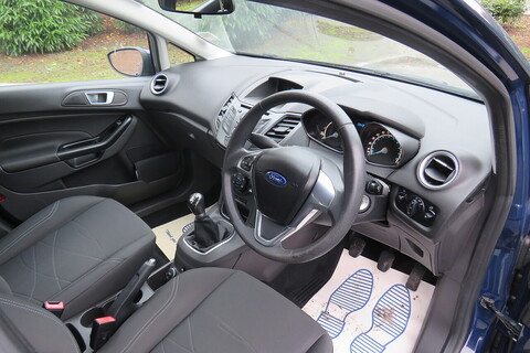 1.5 TDCi Style Hatchback 5dr Diesel Manual Euro 5 (75 ps)