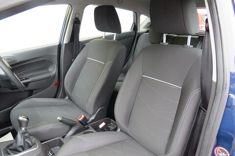 1.5 TDCi Style Hatchback 5dr Diesel Manual Euro 5 (75 ps)