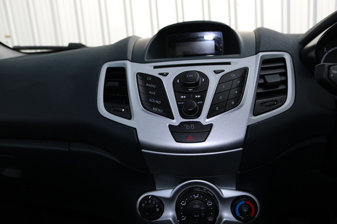 1.4 TDCi DPF Edge Hatchback 5dr Diesel Manual (107 g/km, 69 bhp)
