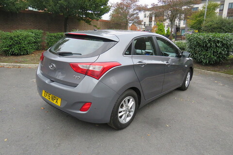 1.6 CRDi Blue Drive SE Hatchback 5dr Diesel Manual Euro 6 (s/s) (110 ps)