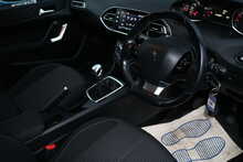 Peugeot 308 SW BlueHDi Active