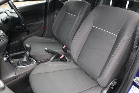 1.5 TDCi Style Hatchback 5dr Diesel Manual Euro 5 (75 ps)