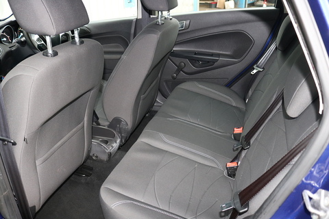 1.5 TDCi Style Hatchback 5dr Diesel Manual Euro 5 (75 ps)