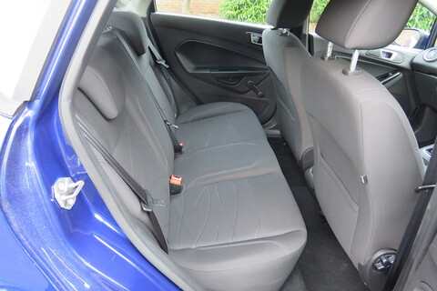 1.5 TDCi Style Hatchback 5dr Diesel Manual Euro 5 (75 ps)