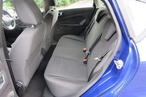 1.5 TDCi Style Hatchback 5dr Diesel Manual Euro 5 (75 ps)