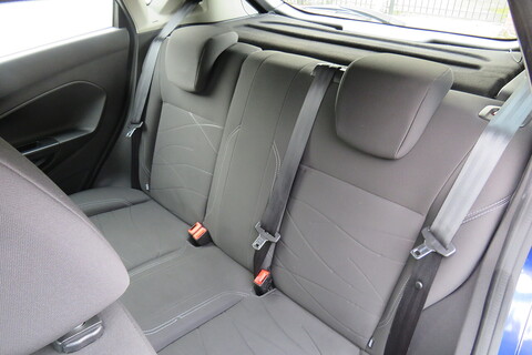 1.5 TDCi Style Hatchback 5dr Diesel Manual Euro 5 (75 ps)