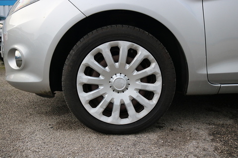 1.4 TDCi DPF Edge Hatchback 5dr Diesel Manual (107 g/km, 69 bhp)