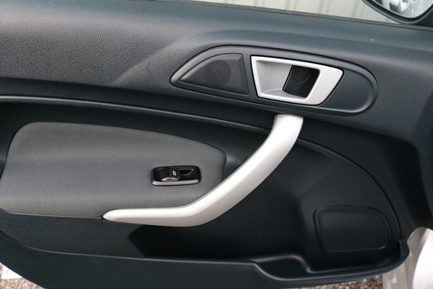 1.4 TDCi DPF Edge Hatchback 5dr Diesel Manual (107 g/km, 69 bhp)