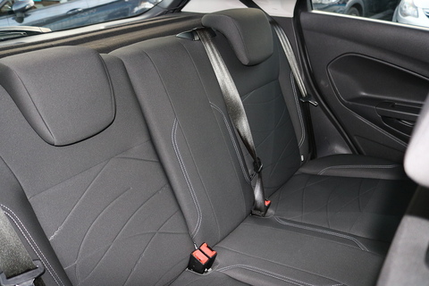 1.5 TDCi Style Hatchback 5dr Diesel Manual Euro 5 (75 ps)