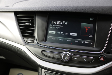 1.6 CDTi BlueInjection Design Hatchback 5dr Diesel Manual Euro 6 (s/s) (136 ps)